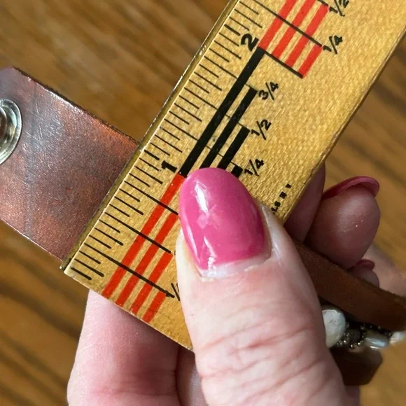 Handcrafted Leather & Freshwater Pearl Bracelet - Picture 8 of 8